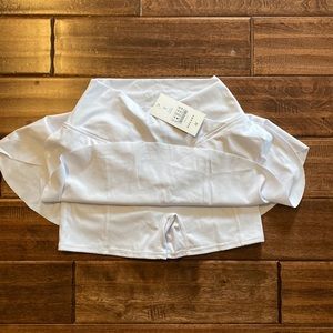 HALARA white skirt with shorts